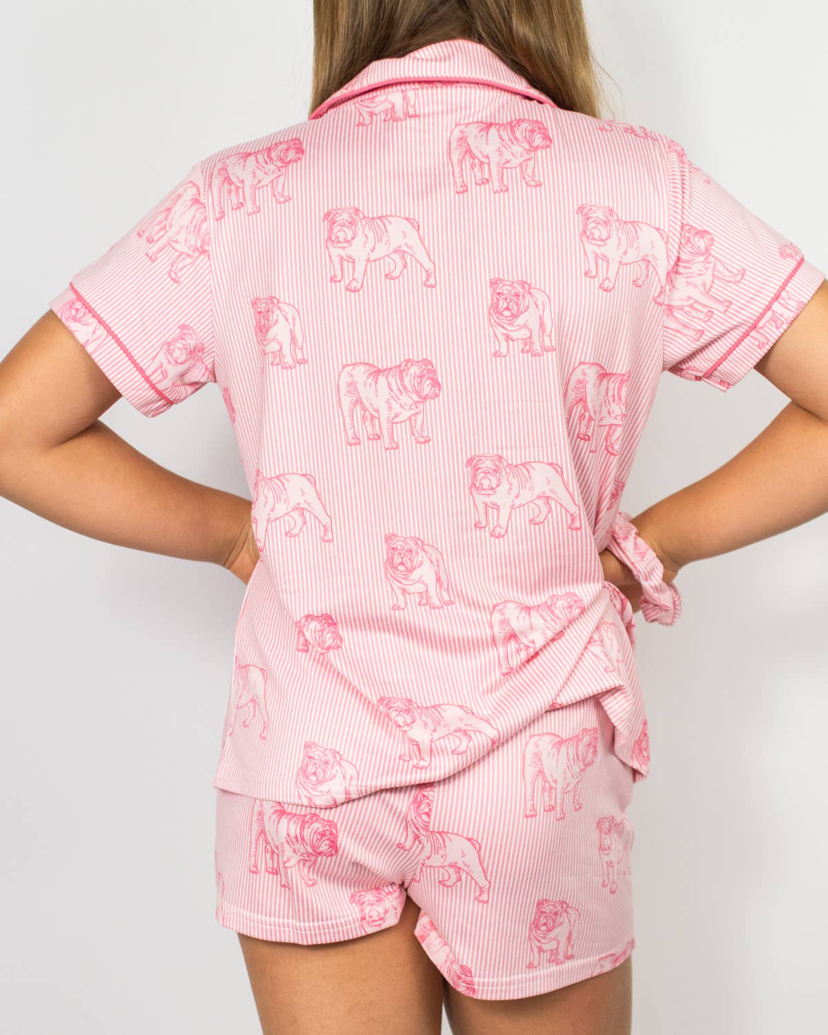 The Royal Standard – Engroshandel Pyjamasæt - Børn – Piges Bulldog Stare Sovesæt   Pink/Lyserød   -Ass.1
