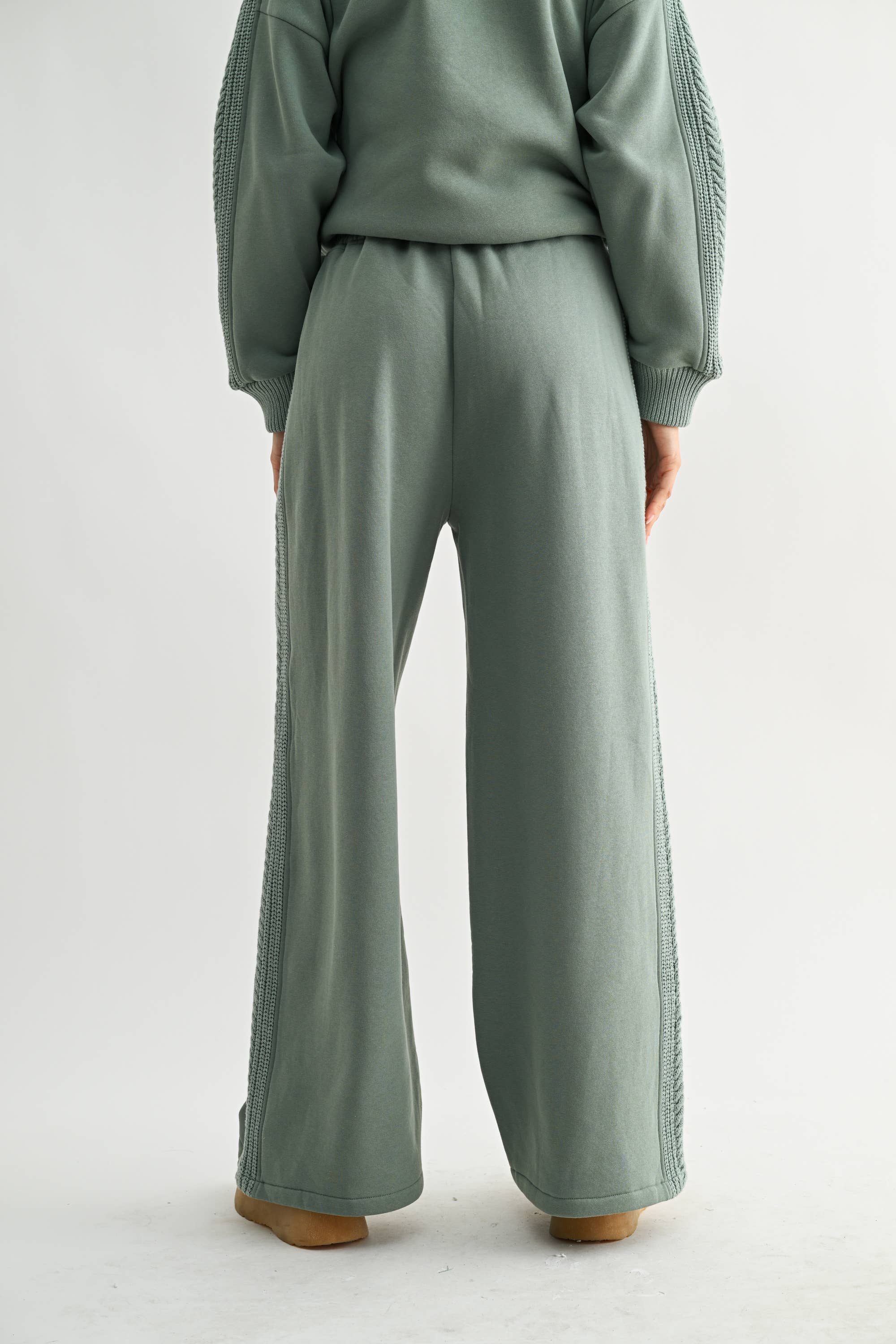 Camellia – wholesale Tops set – Women's – CS10248E CABLE KNIT TRIM OVERSIZED LOUNGE SET36