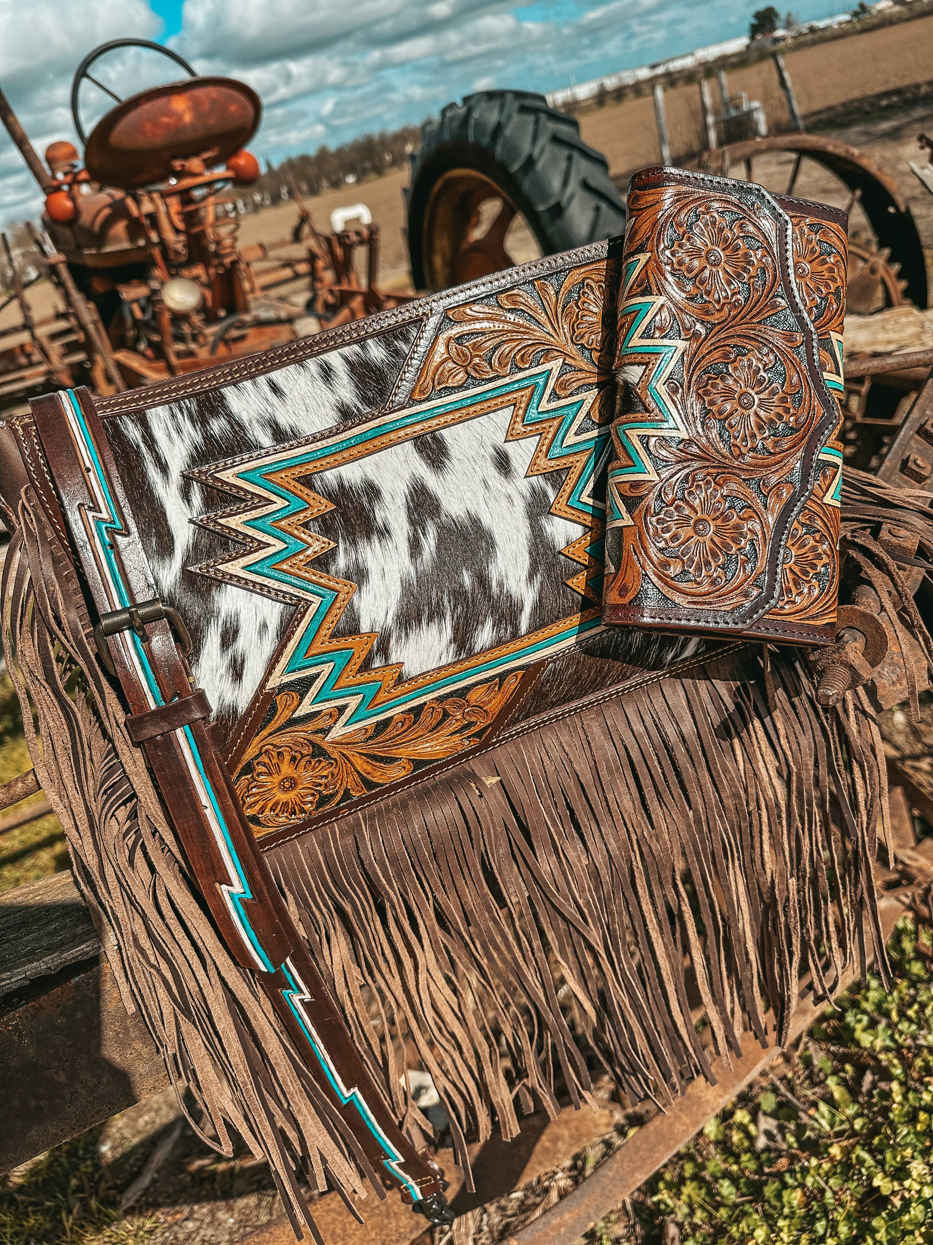 Haute Southern Hyde - Wholesale Crossbody bag – Women's - The Zigg Adjustable Cowhide Tooled Purse6