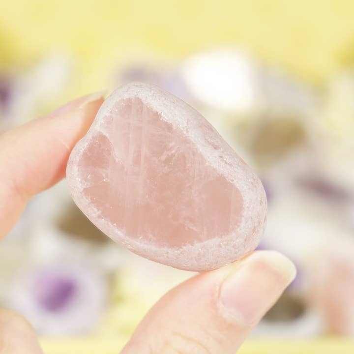 Natures Artifacts Inc - Vente Pierre et cristal de spiritualité - Présentoir de 40 œufs de dragon en quartz2