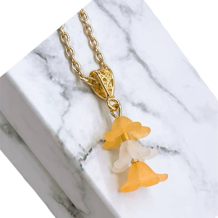 Anela's Jewelry - Wholesale Dangle Earrings - Puakenikeni Flower earring1