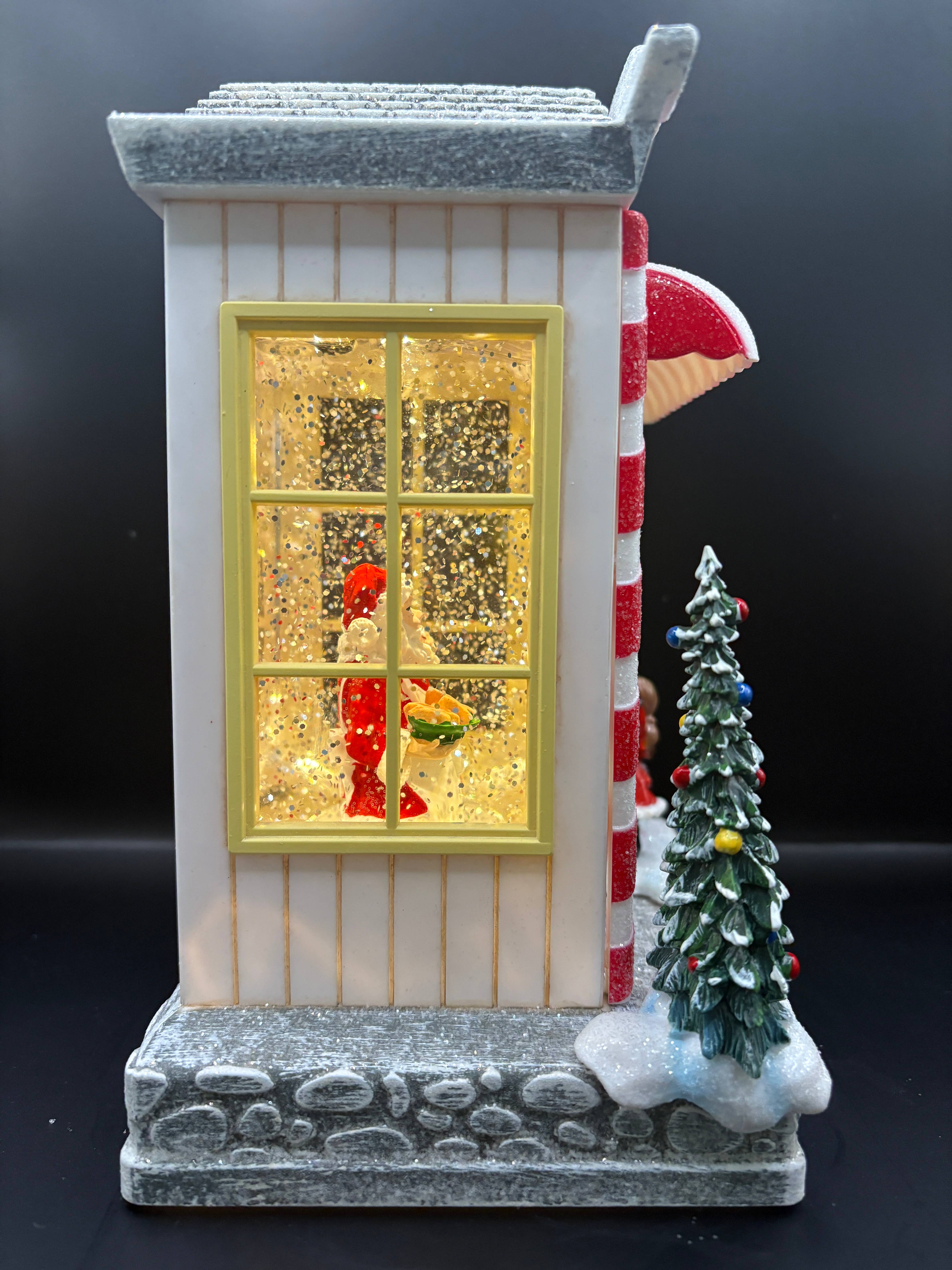 BLUE STAR B.V. - Wholesale Christmas Decoration - Christmas Candy Shop LED Scene with Santa & Children, Music3