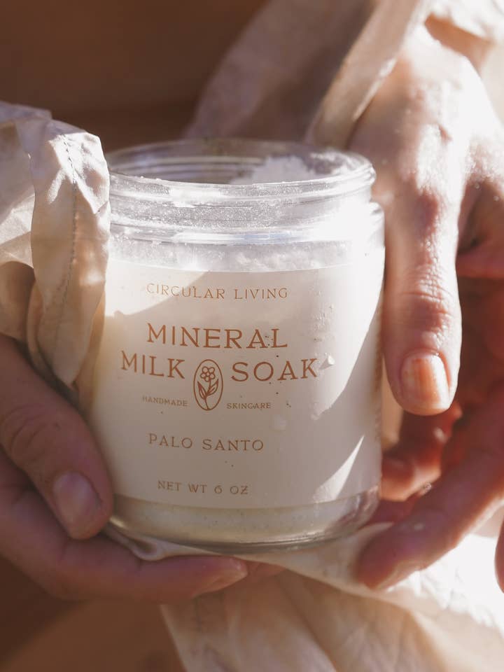 Mineral Milk Soak, Palo Santo for wholesale by Circular Living