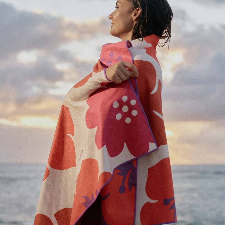 Tag Aloha Co. - Wholesale Beach Towel - Beach Towel - Aloalo with Hawaiian Airlines