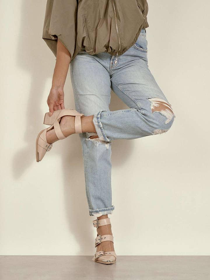 CCOCCI - Wholesale High heels โ Womenโs - HENDRIX TRIPLE BELT STRAP POINTED TOE BLOCK HEELS2