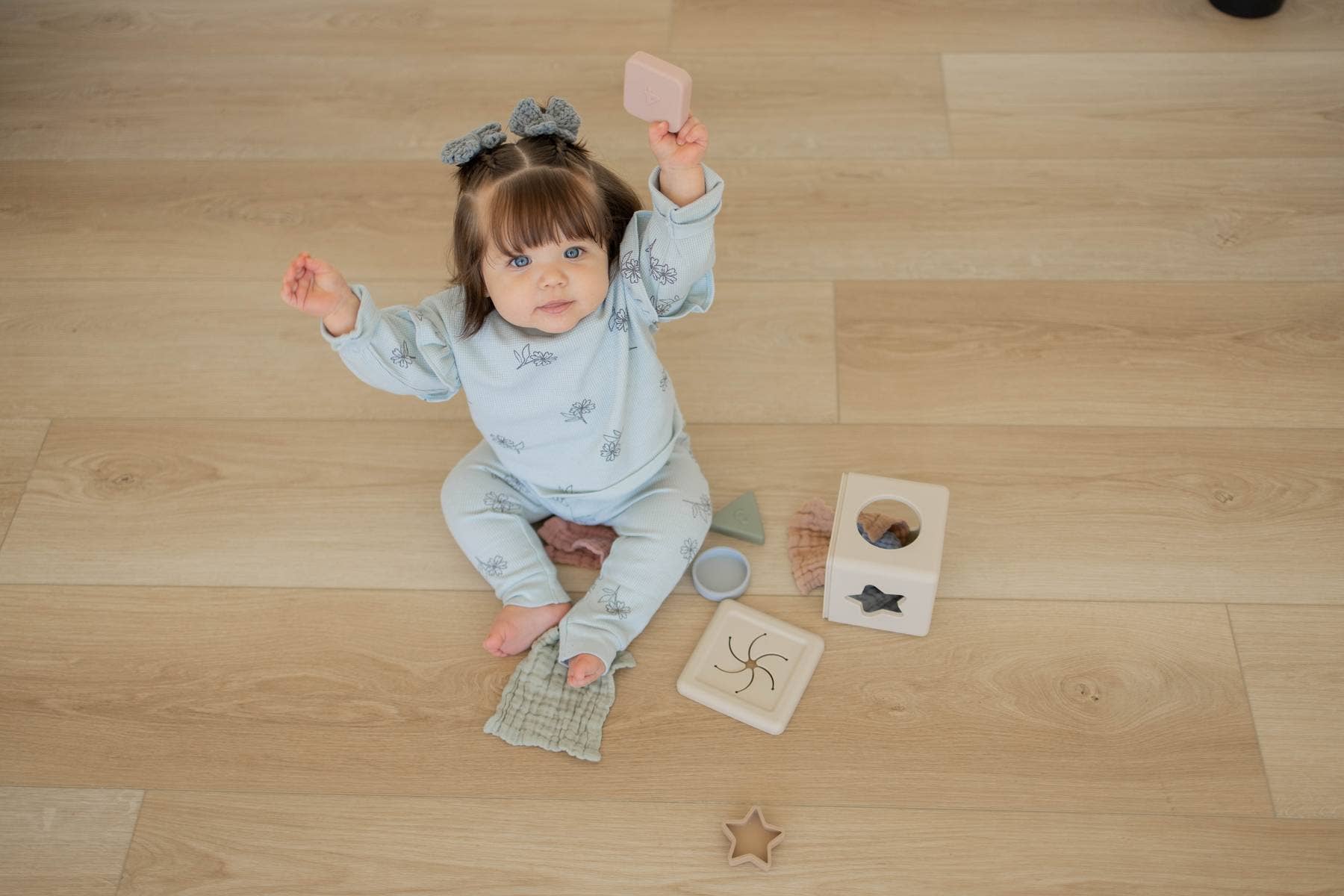 Brooklyn Neutral - Venta al por mayor Conjunto de juguetes - Niños - Juguete de Clasificación de Formas de Tejido2