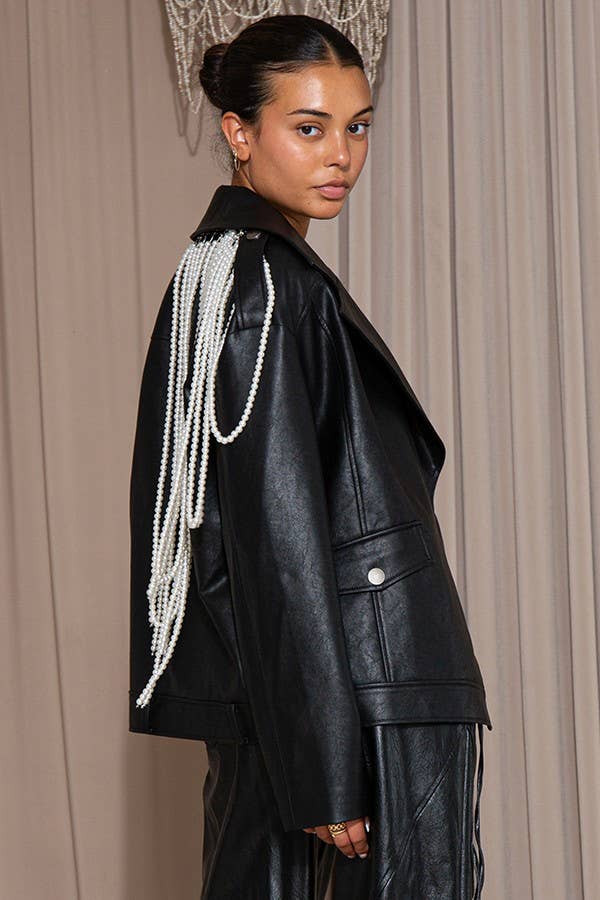 Nero LT60811B GIACCA IN PELLE OVERSIZE CON BORDI IN PERLE in vendita all'ingrosso su Faire4