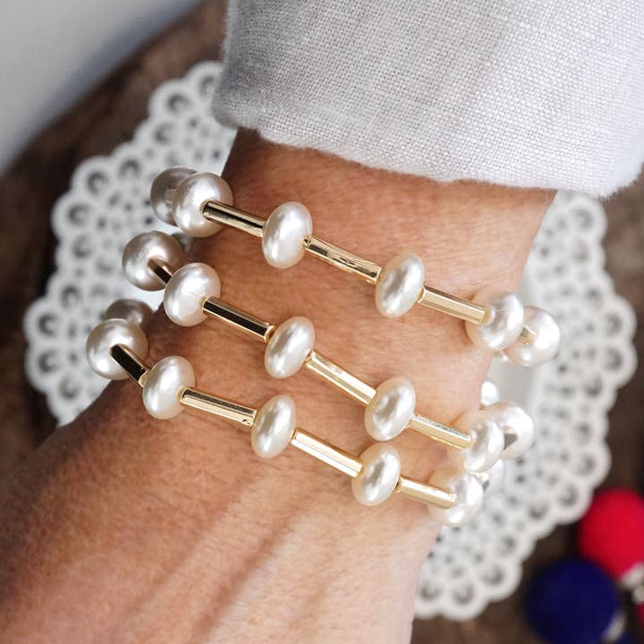 PennyLine inc - Wholesale Jewelry Set - Floating pearls bracelets set with Golden tube beads