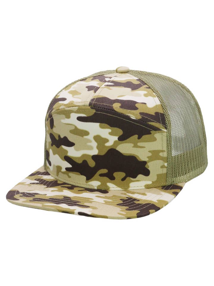 Casquette trucker camouflage en coton-polyester 7 panneaux avec visière plate pour la vente par Cap Zone