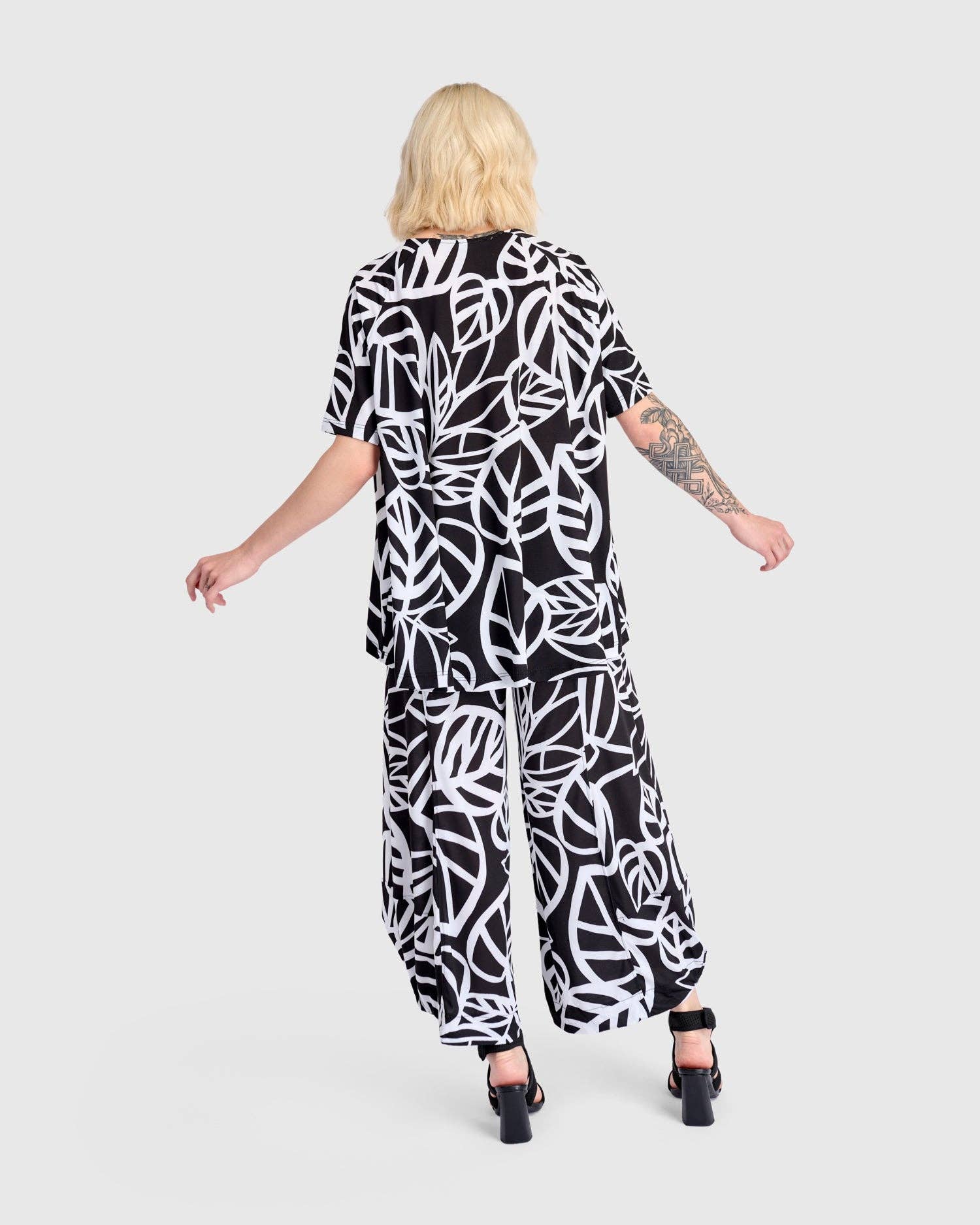 Foglia Trapeze Top, Mono for wholesale on Faire4