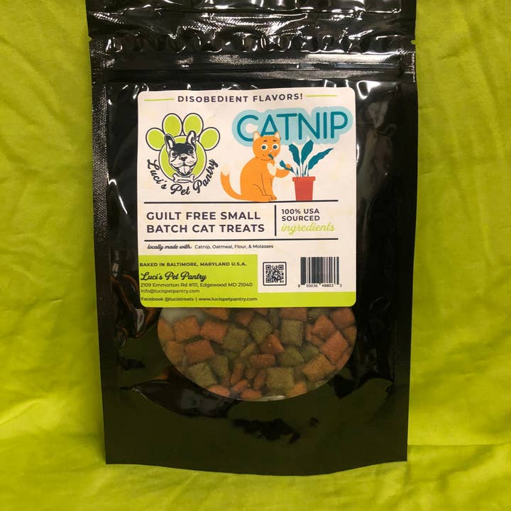 Luci's Pet Pantry - Wholesale Pet Treats - Cat - All Natural Cat & Kitten Treats Bag/Pouch - 5 Flavors1
