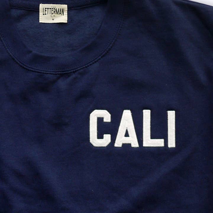 Marine/wit Personalisatie Sweater met Viltletters voor groothandel op Faire1