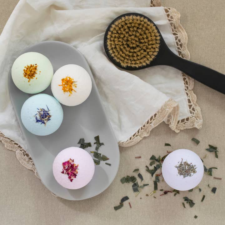 Wheelers Hill Soaps - Wholesale Bath Bomb/Fizz - Bath Bombs - rounds