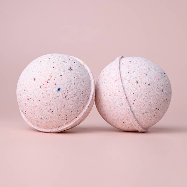 Mini Bath Bomb and other Purchase Wholesale little fizz bomb. Free Returns & Net 60 Terms on Faire trending on Faire.