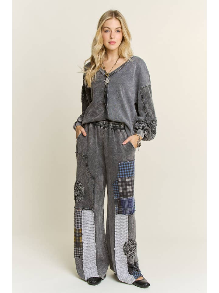 J.Her - Wholesale Pants - Women's - Mineral Washed Plaid Patched Doily Pants HP67366