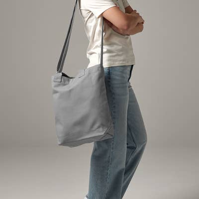 Logo Free Clothing – wholesale Tote bag – Unisex – BagBase Canvas Day Bag | Tote Bag | 15 Litre Capacity | Adjustable Strap | Grey or Black | One Size3