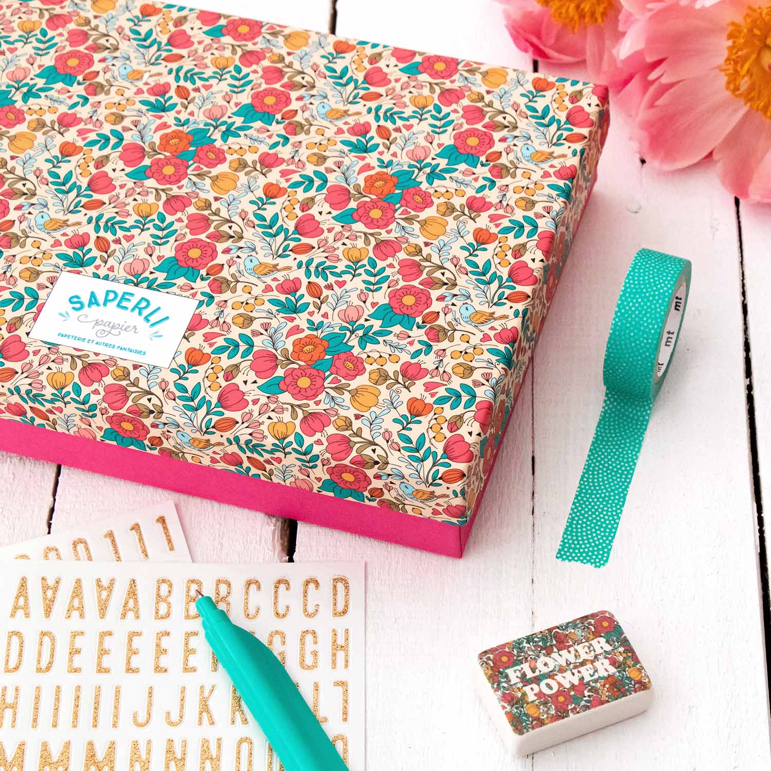 SAPERLIPAPIER - Wholesale Stationery/Notecard Set - Flower Power stationery box4