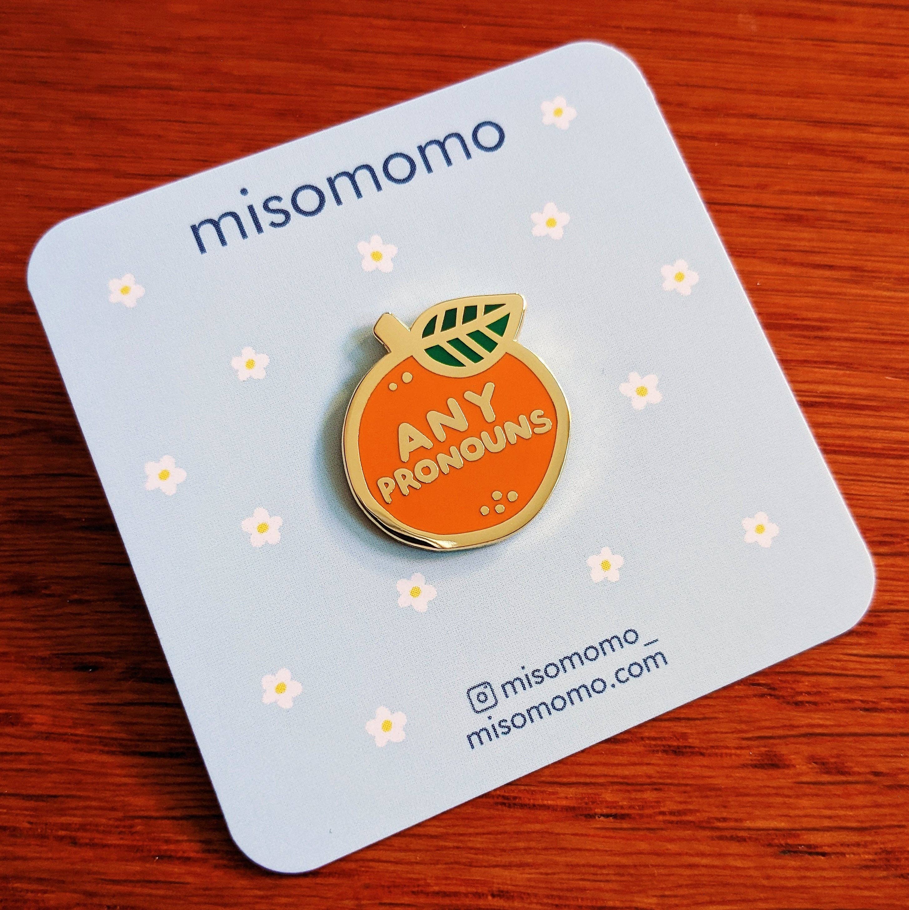 misomomo - Wholesale Lapel Pin/Button - Pronoun Orange Pin - any pronouns7