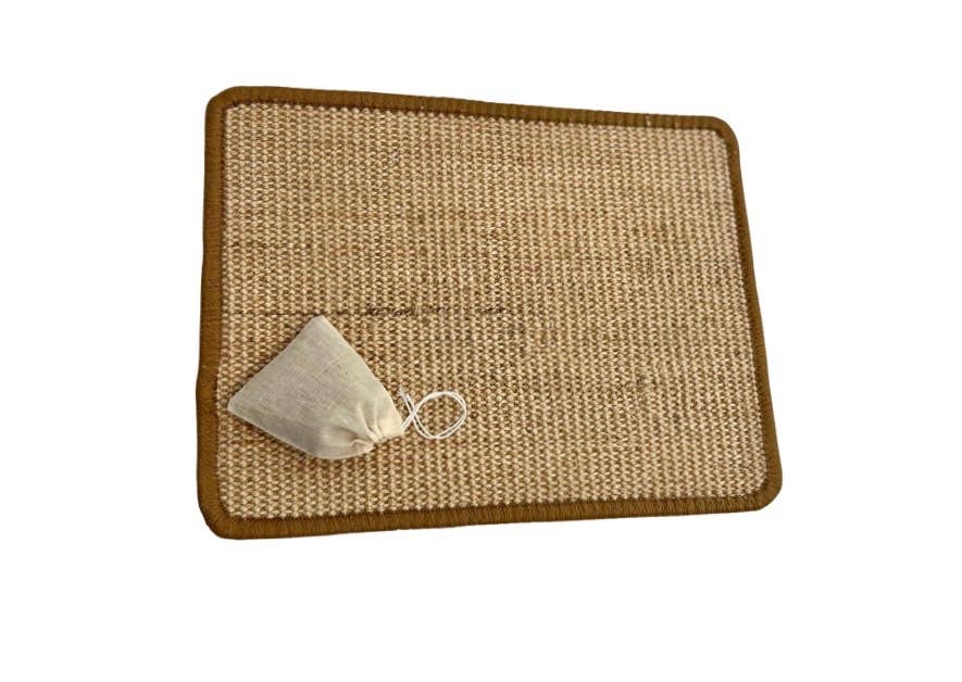 Cats Desire Litter Boxes – wholesale Pet scratcher – Cat – Cats Desire Cat House Sisal Scratcher Mat with Catnip1