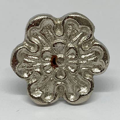 Botão de ferro “Petúnia” por atacado de The Cherry in the cake