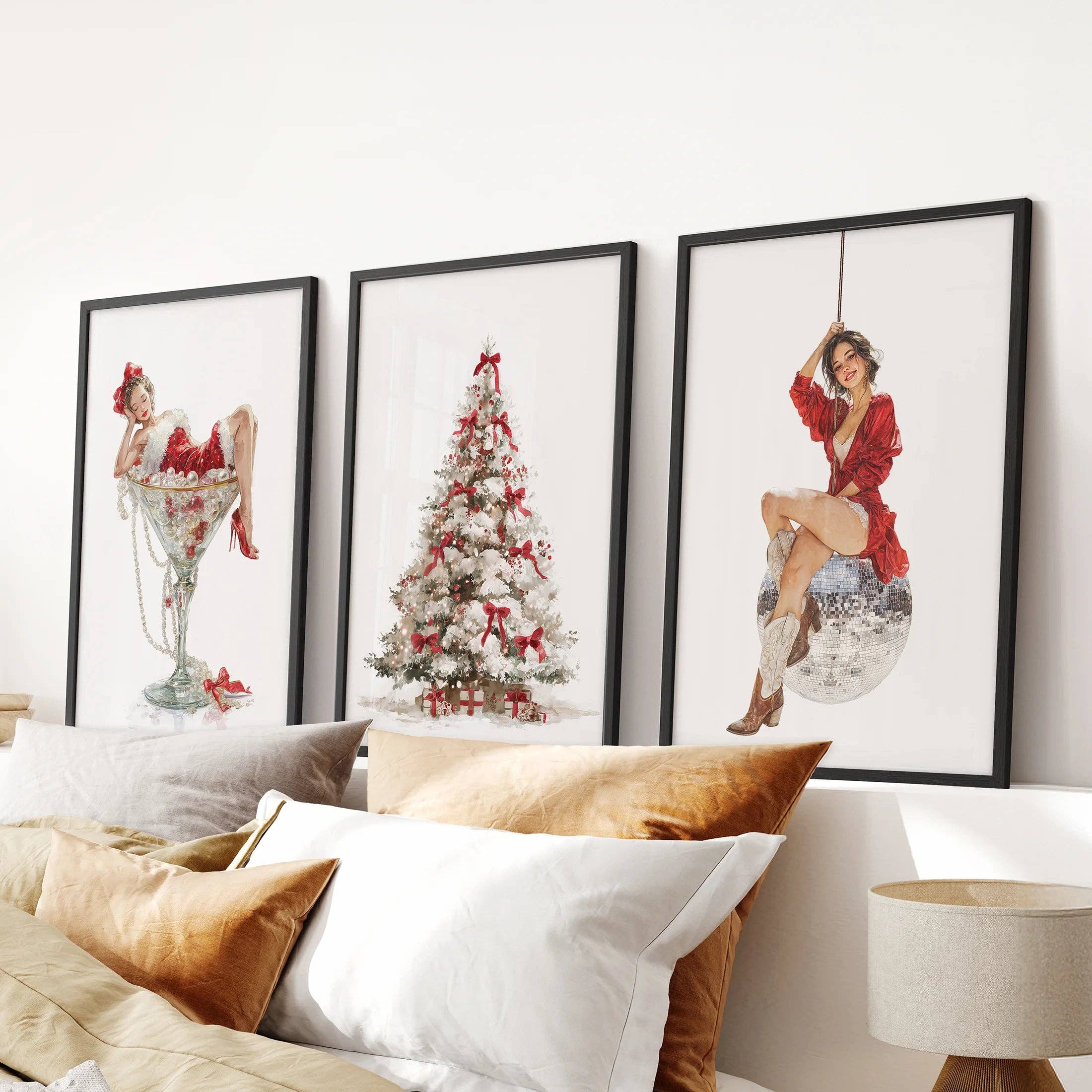 PrintSets.com - Wholesale Gallery Wall Set - Glam Christmas Art. Pin Up Holiday Print Set of 31