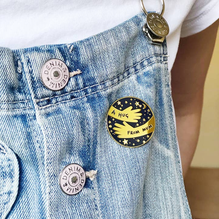 Clara and Macy - Wholesale Lapel Pin/Button - A Hug From Mum Navy Enamel Pin Badge