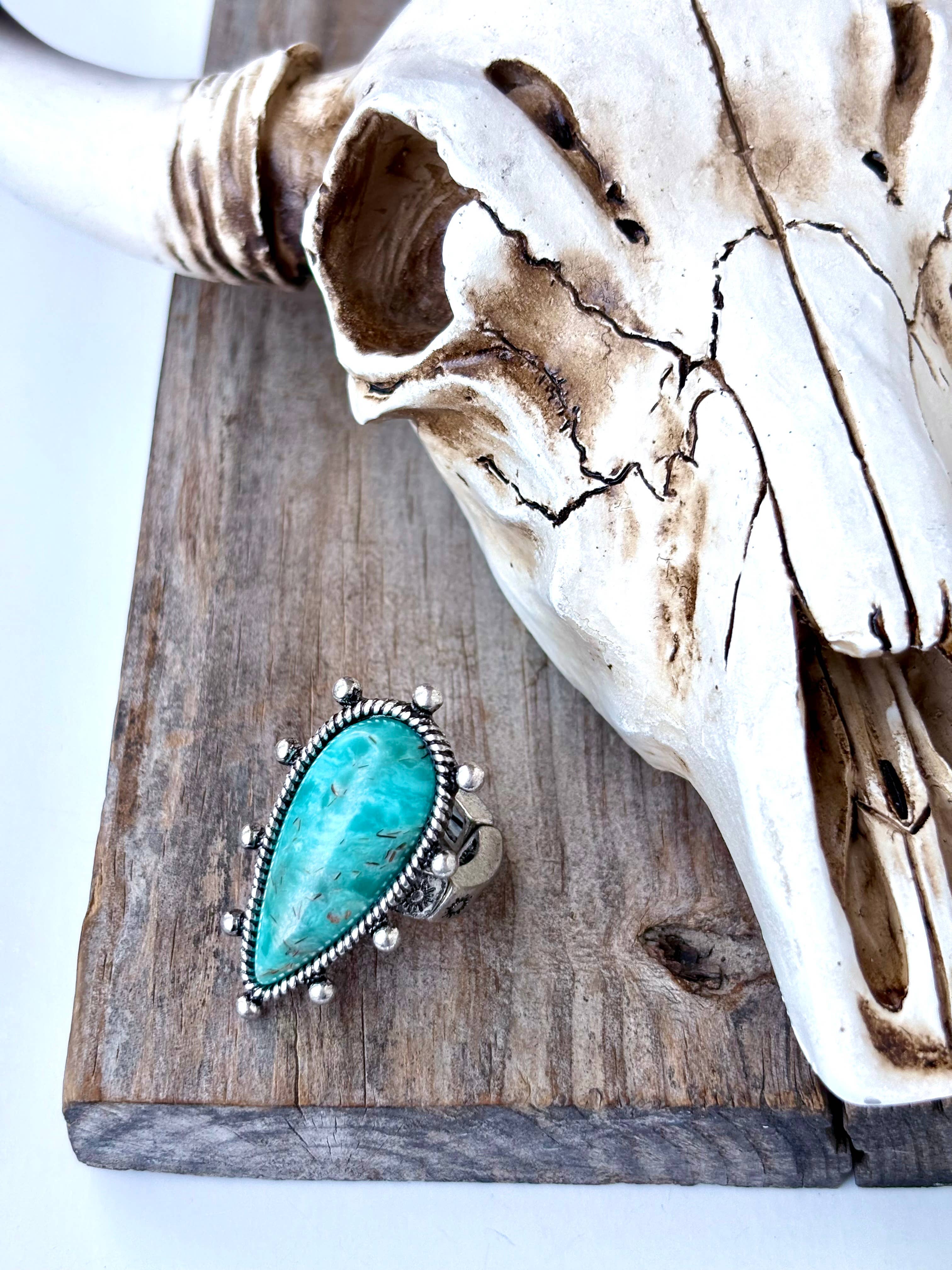 Boho Ranch Shop - Wholesale Cocktail/Statement Ring - Western Style Teardrop Turquoise Stone Stretch Ring0