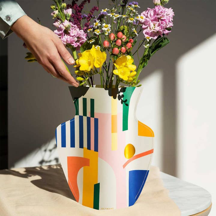 54 Celsius - Wholesale Vase - OCTAEVO Emporio Paper Vase, Flower Vase & Card Set2