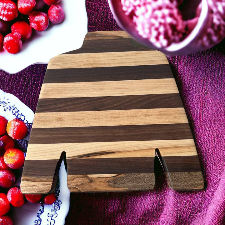 JOCKEY SILK CHARCUTERIE / CUTTING BOARD MEDIUM for wholesale by TG Designs