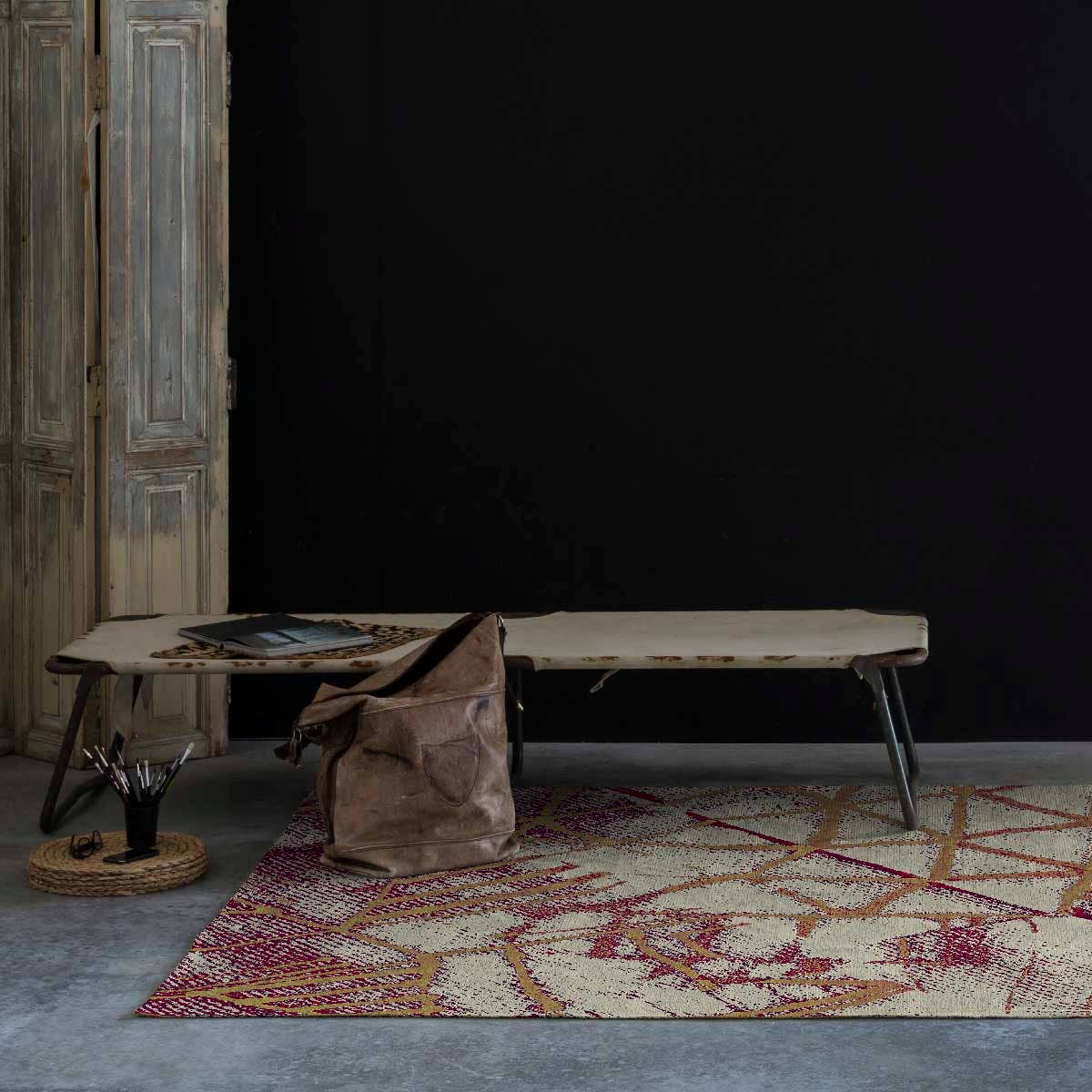 Naf Naf Linge Maison – Engroshandel Løst tæppe – NAF NAF FLAMA dekorativt tæppe med skridsikker bund1