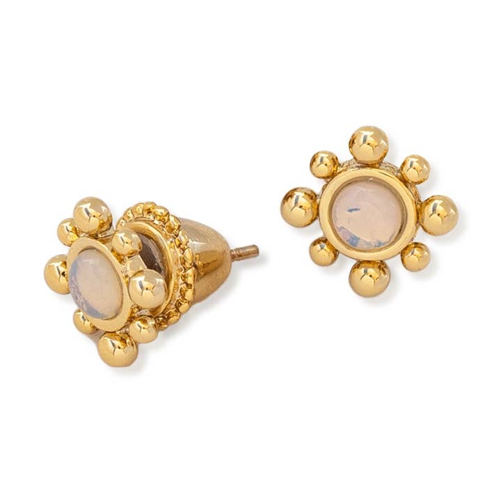 Inanna Studs - Goud voor wholesale door Gather Brooklyn