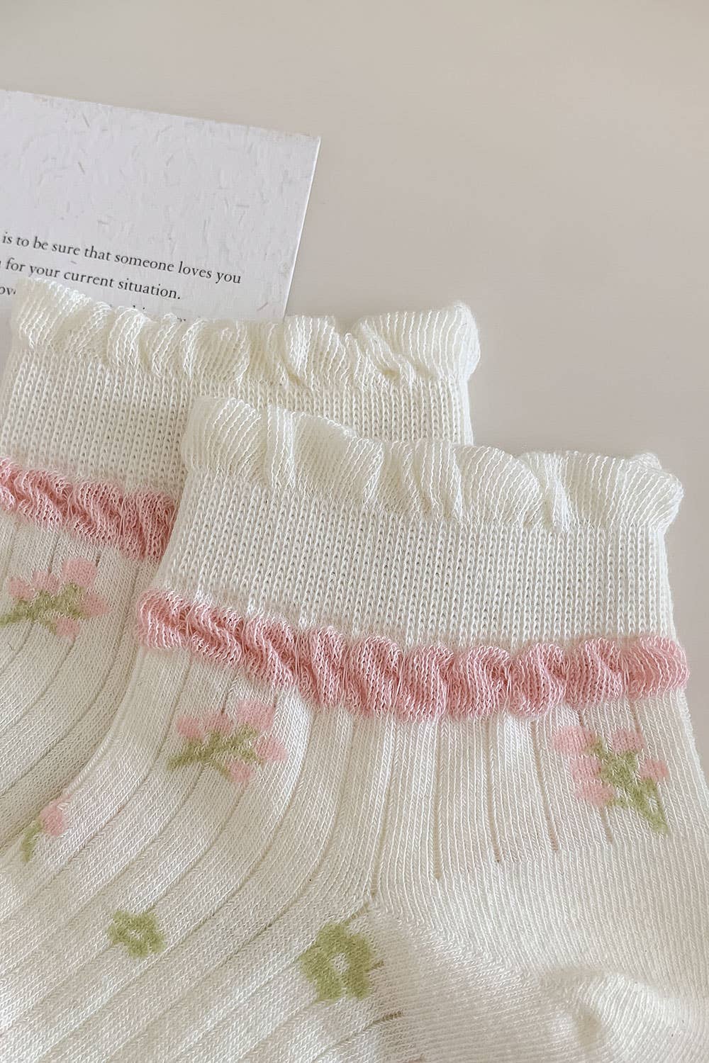 Blank Short socks with pink flowers and ruffled edge 🌸🤍 for wholesale on Faire2