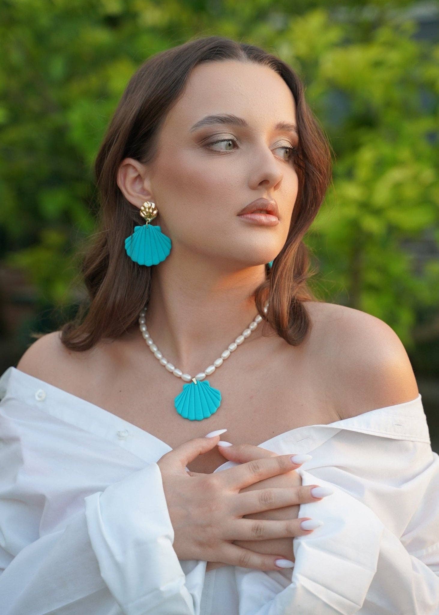 DUESTELLE ITALIA – Brincos de argola por atacado – Sirena - Brincos Concha Verde Água1