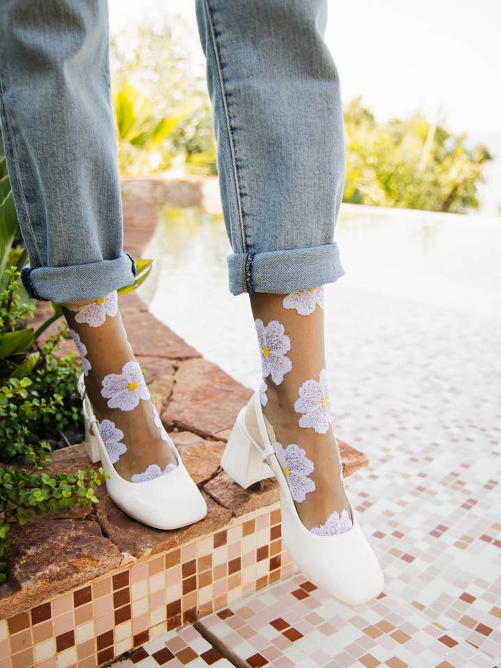 Atelier St Eustache - Wholesale Socks - Women's - MURANO CREAM • Transparent floral gift socks4