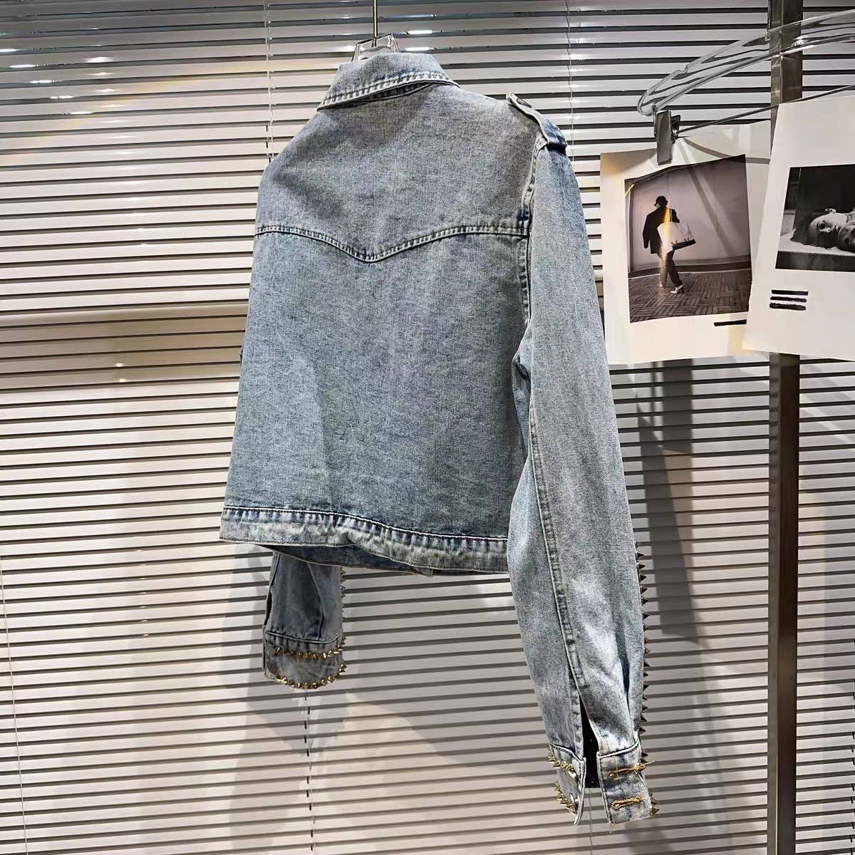 Productseeker – Engroshandel Denimjakke - Dame – JK026 farverig denimjakke med ædelsten2