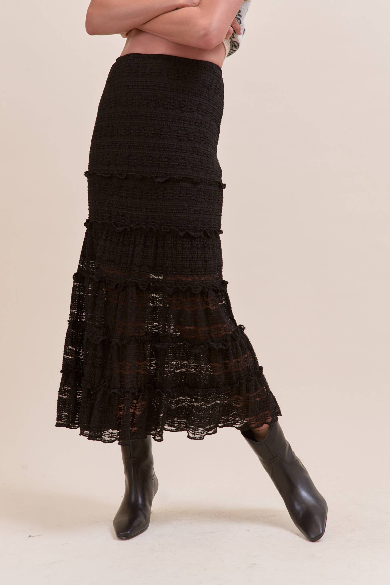 &MERCI - Wholesale Skirt - Women's - LACE TIERED RUFFLE TRIM MERMAID MIDI SKIRT MSK43951