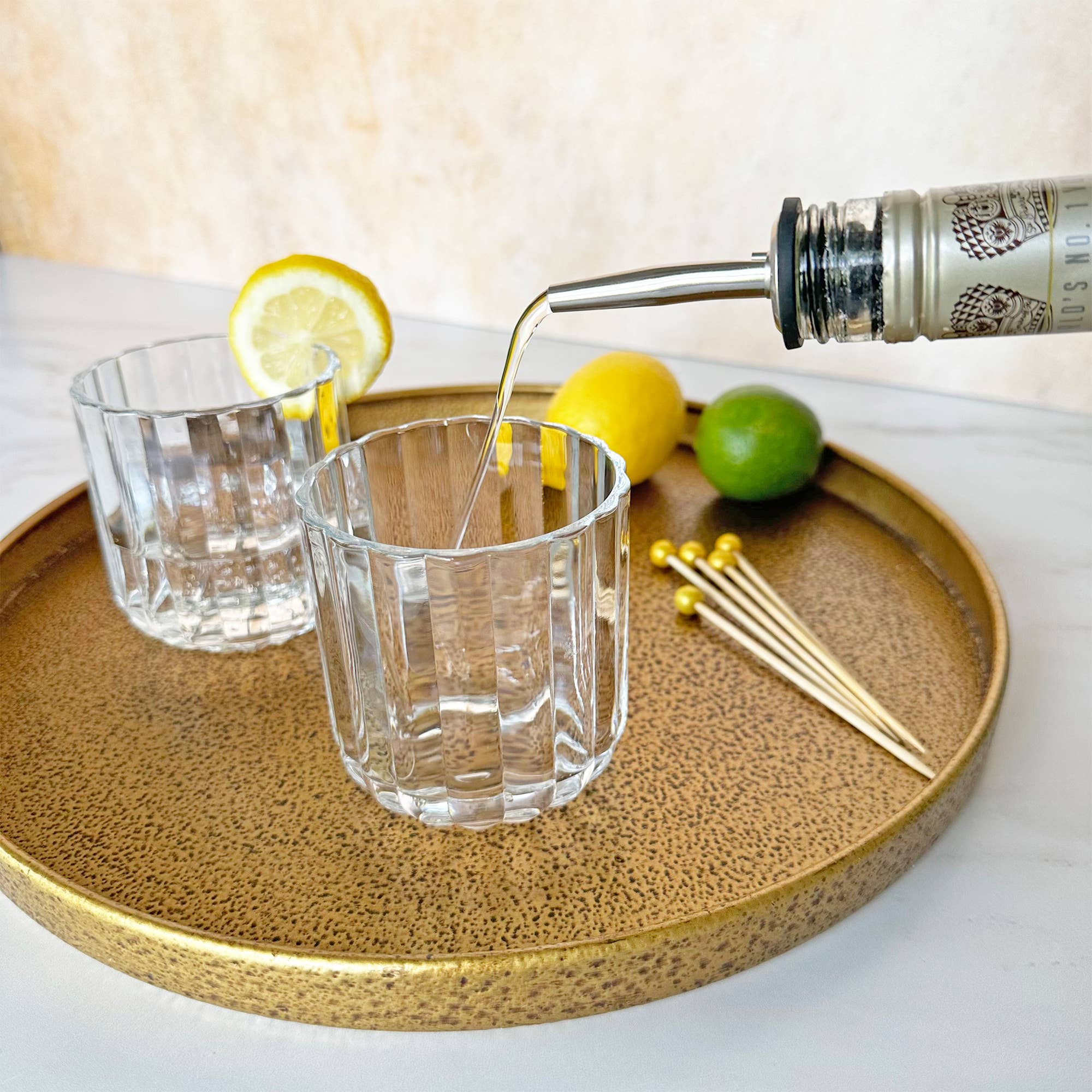 R&M International - Vendita all'ingrosso Dispenser olio/aceto - Versatile versatore per bottiglia cruet /403