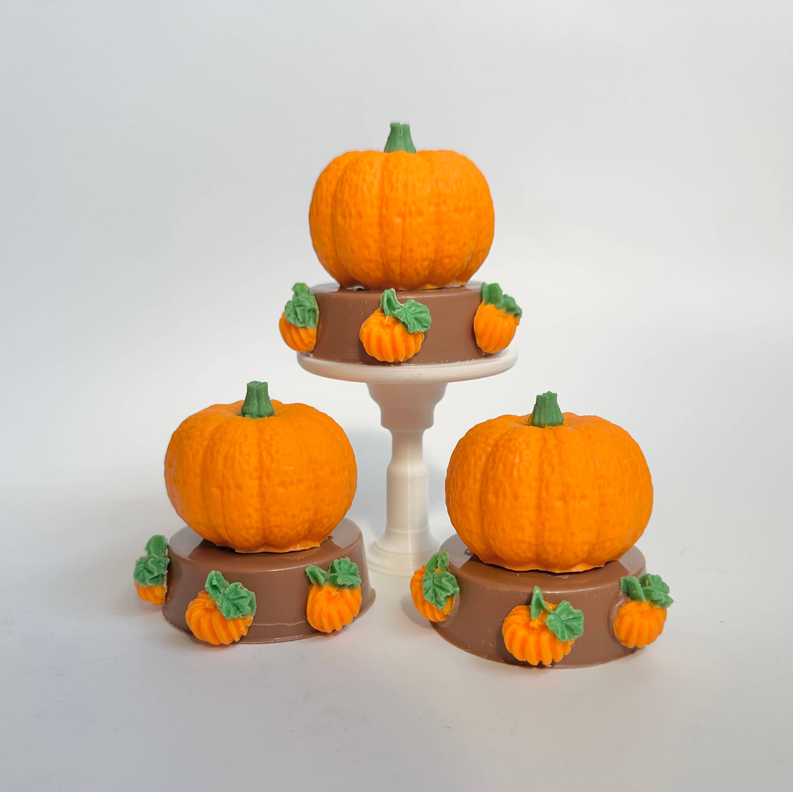 Delightful Chocolates - Wholesale Chocolate Covered Sweets - Pumpkin Chocolate Covered Oreos