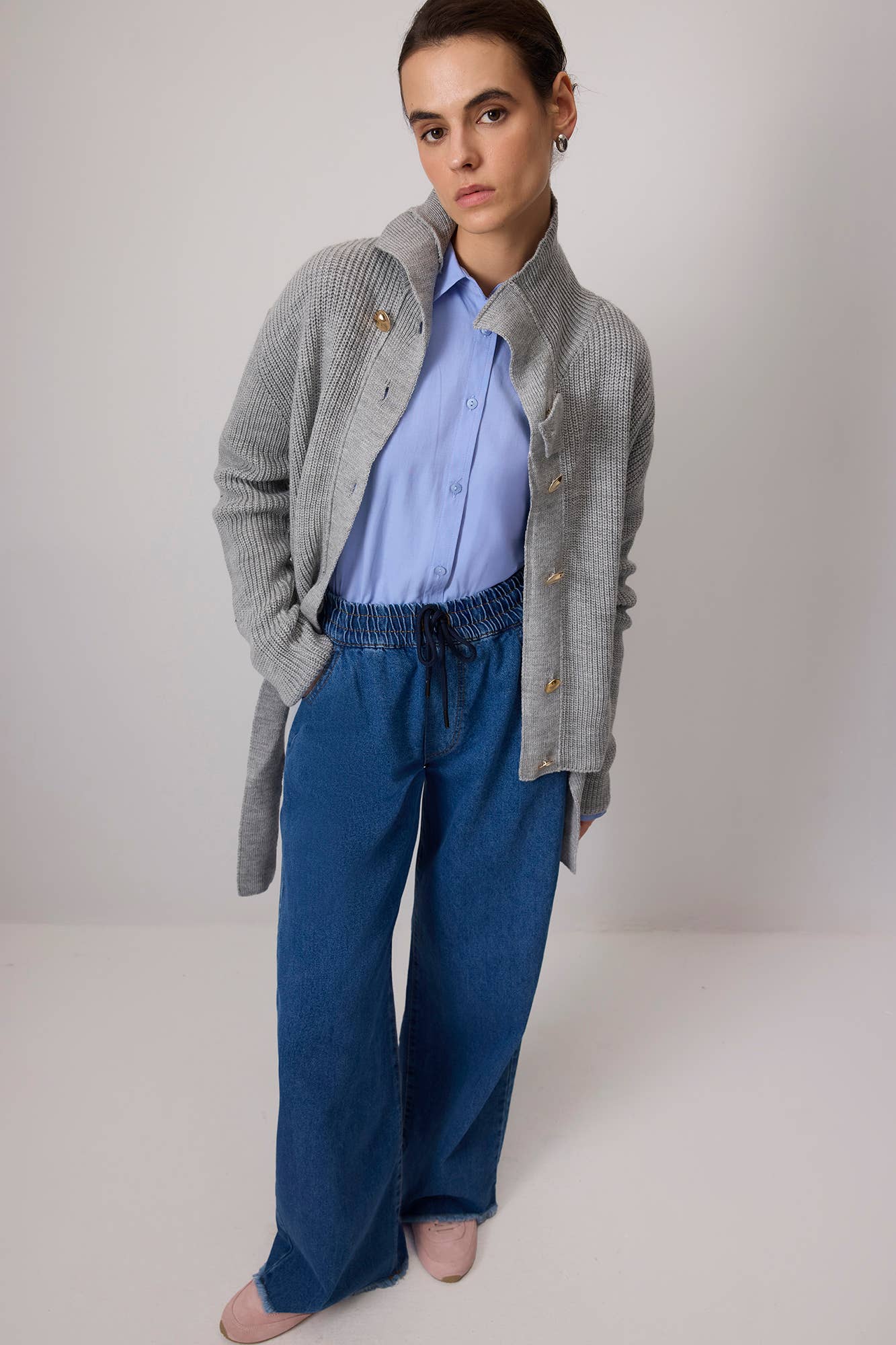 Blue Wide-Leg Frayed Hem Elastic Waist Denim Trousers for wholesale on Faire3