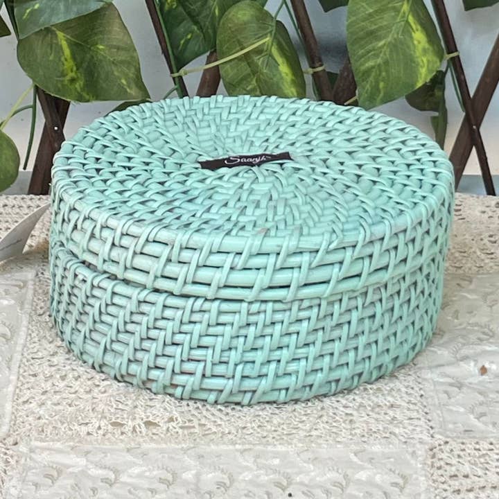 Roti de canne en tissu naturel Saanjh | Boîte à fruits/Vert pastel pour la vente par Saanjh