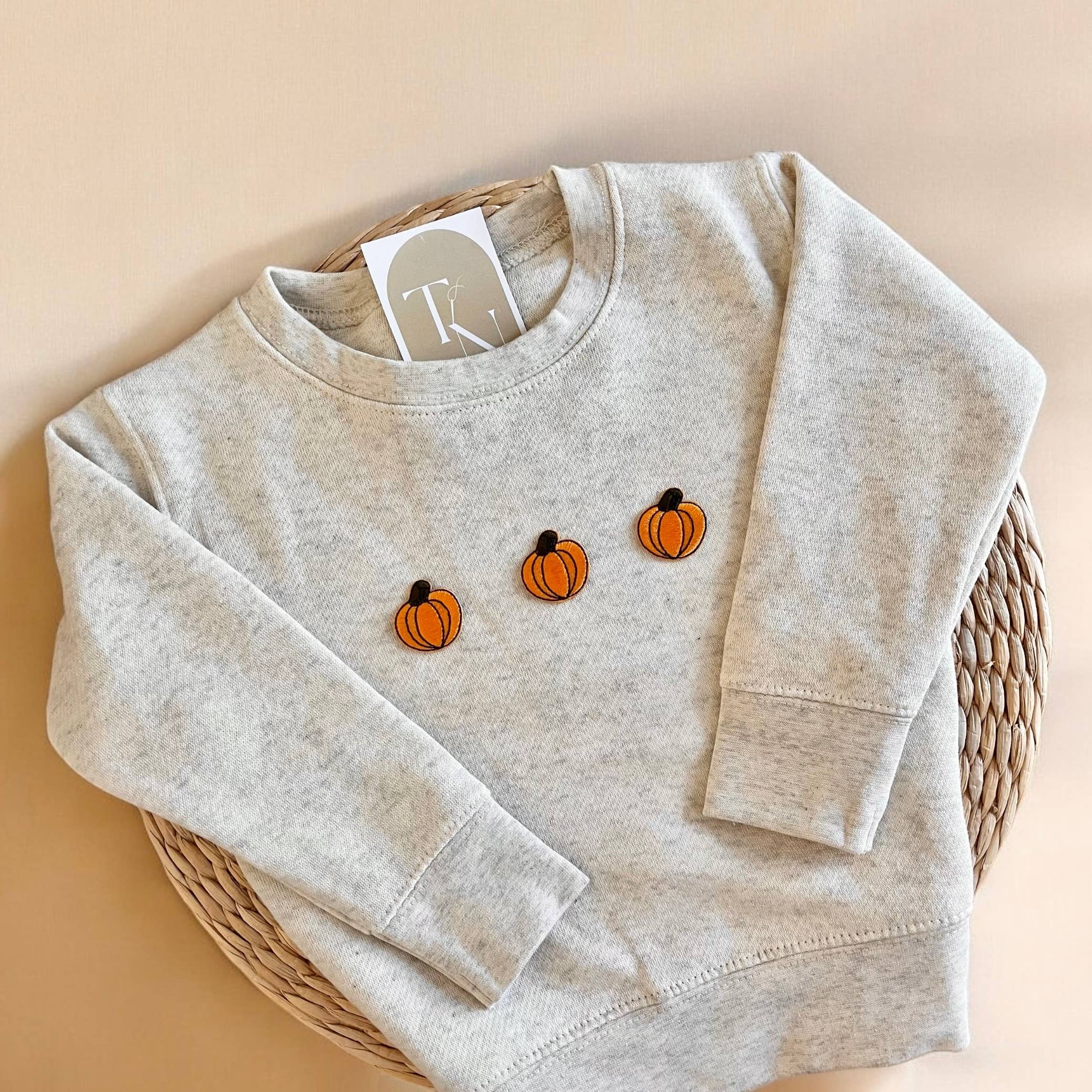 Threads And Needles, INC. – wholesale Sweatshirt - Barn – Pumpa-tröja för småbarn, höstpumpalapp för småbarn3