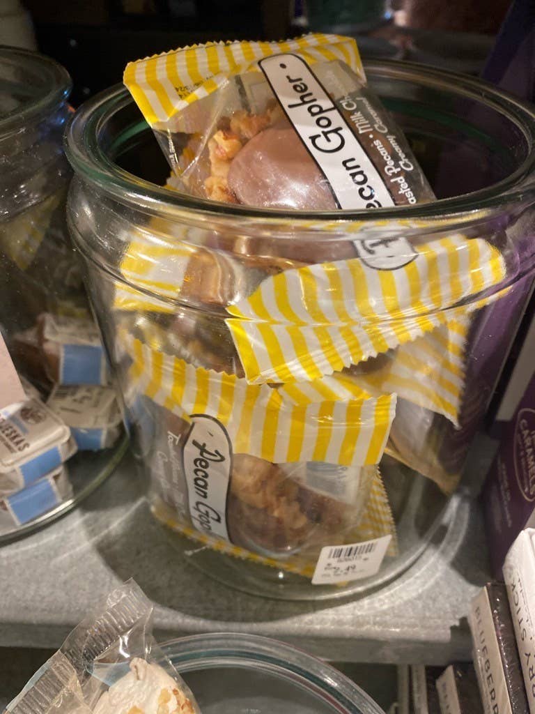 Stuckey's - Wholesale Chocolate Covered Sweets - Milk Chocolate Gopher10