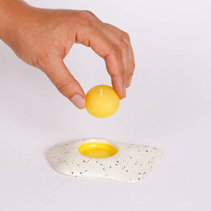 Collin Garrity – wholesale Candle holder – Ceramic Salt and Pepper Egg Tea Light Candle Holder