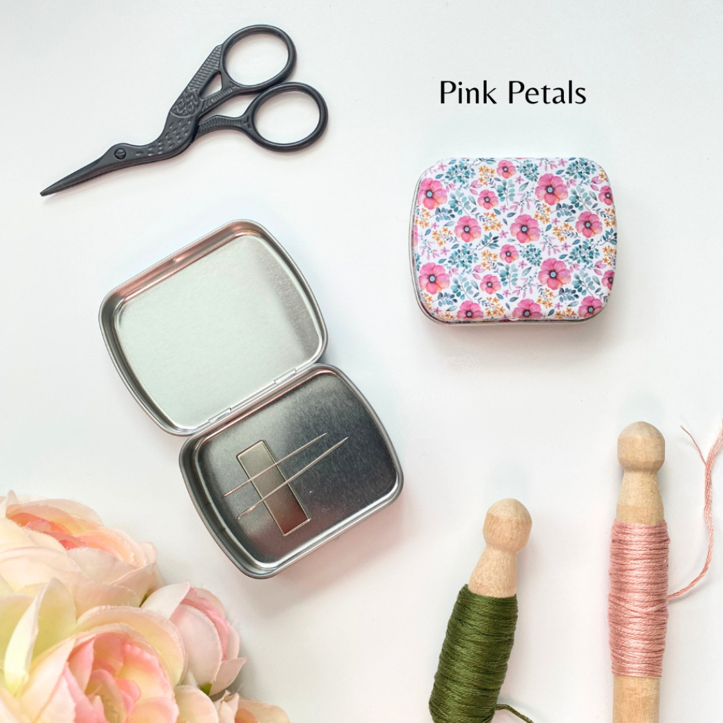 Eight22Crafts - Vente Accessoire de broderie/point de croix - Boîte à aiguilles magnétique large, étui à aiguilles floral moderne2