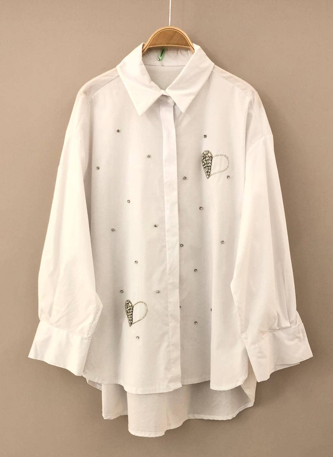 SWEET MAGIC MODA Y COMPLEMENTOS - Vendita all'ingrosso Camicia button down - Donna - CAMICIA TAGLIO OVERSIZE MANICA LUNGA CON DETTAGLI0