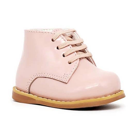 Marchettes classiques - Verni rose pour la vente par Tippy Tot Shoes