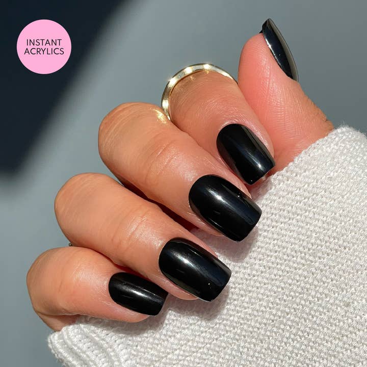 LUXXI - Wholesale Press-On/Fake Nails - Noire Nails