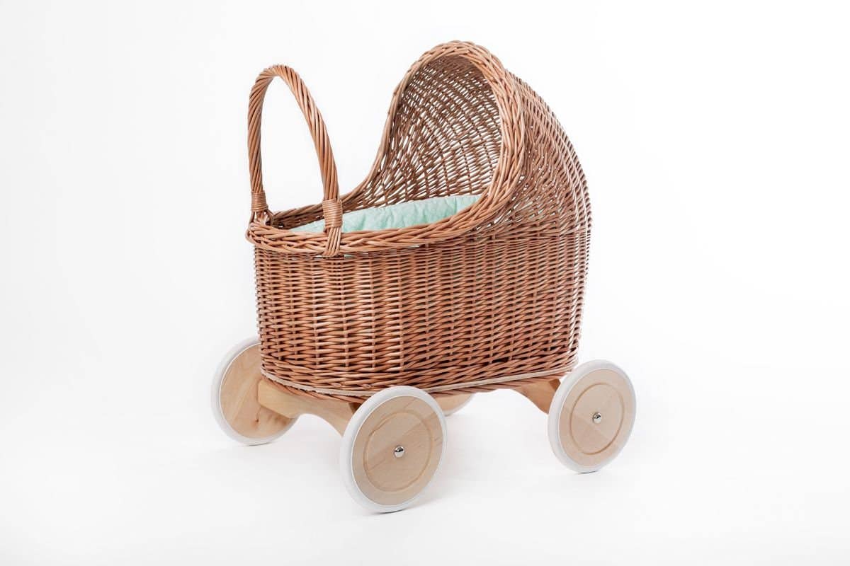 The Wicker Stories - Wholesale Kinderwagen voor poppen - Kinderen - Poppenwagen van natuurlijk riet met houten handvat en decoratieve afwerking5