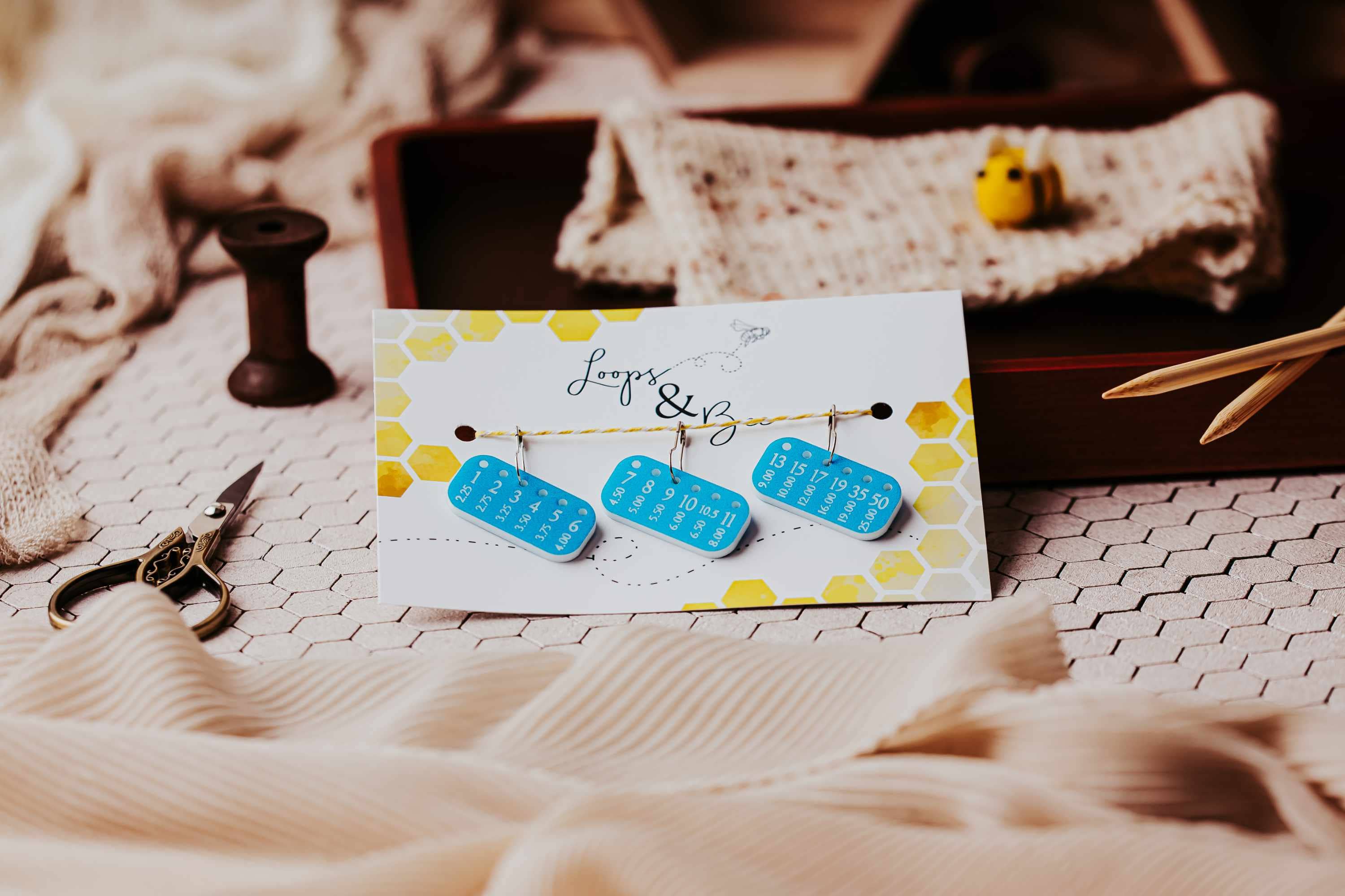 Loops & Bee - Wholesale Knitting/Crochet Supplies - (Knitting) Needle Minder Set, Size Reminder Stitch Markers4