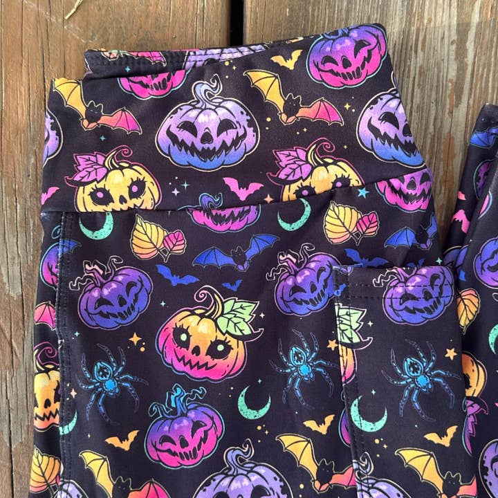 Triple Goddess Boutique - Wholesale Fashion Leggings - Women's - Halloween leggings, witchy leggings, Jack O Lantern, 4